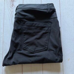 Lululemon Men’s Charcoal Gray Pocket Pants Size 34 Business Casual, Resortwear